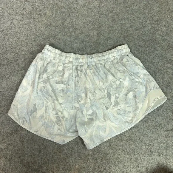 Lululemon Womens 12 White Gray Hotty Hot Short II Lined Run Athletic 4" Workout - Picture 6 of 12